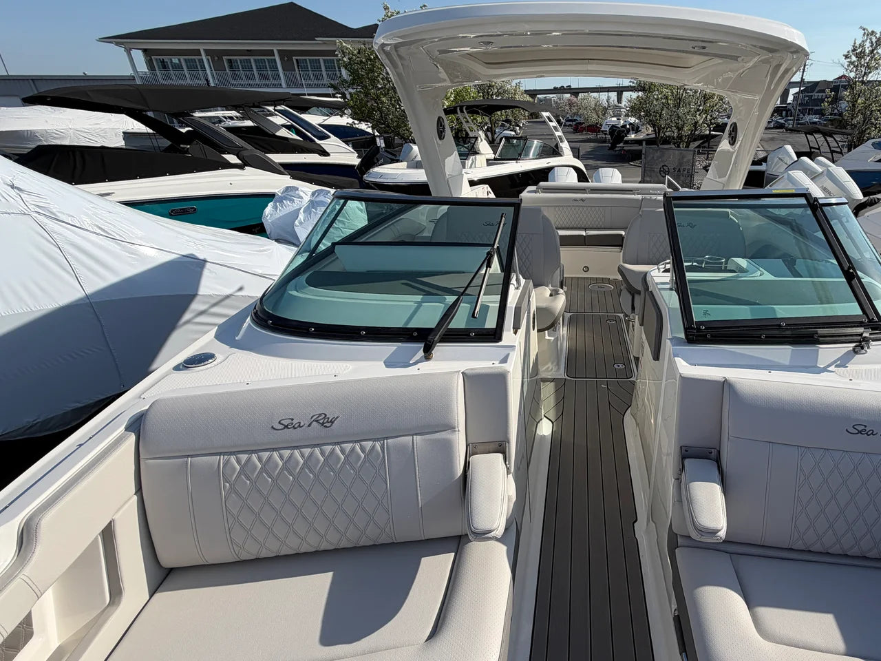 2026 Sea Ray SLX 310 Outboard 31.0 feet, Grasonville, Maryland #43