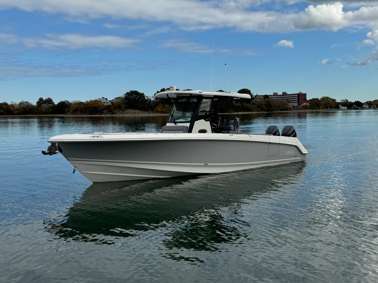2025 Boston Whaler 330 OUTRAGE 33.0 feet, Quincy, MA #1