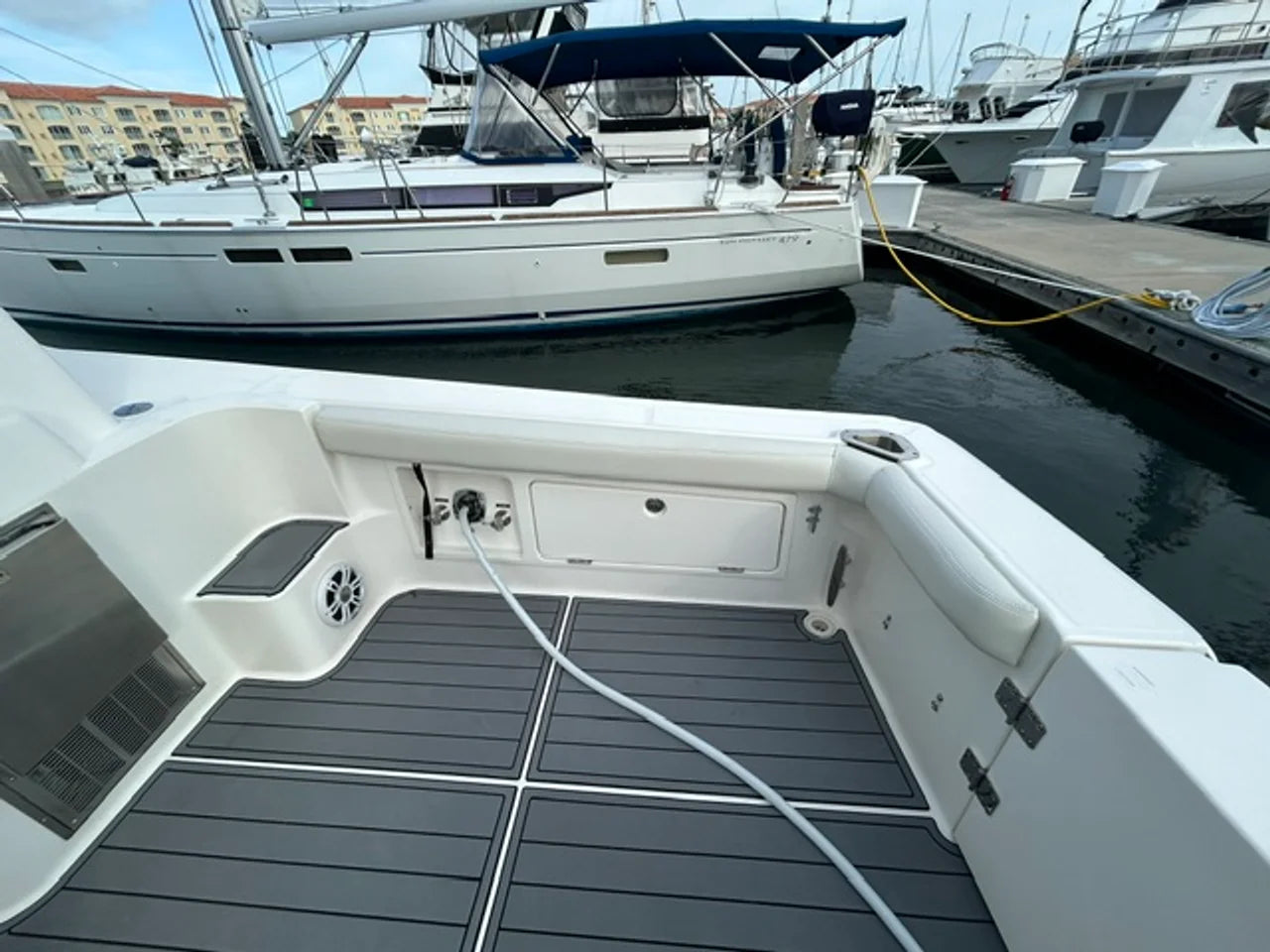 2003 Silverton 42C 42.0 feet, Stuart, Florida #15