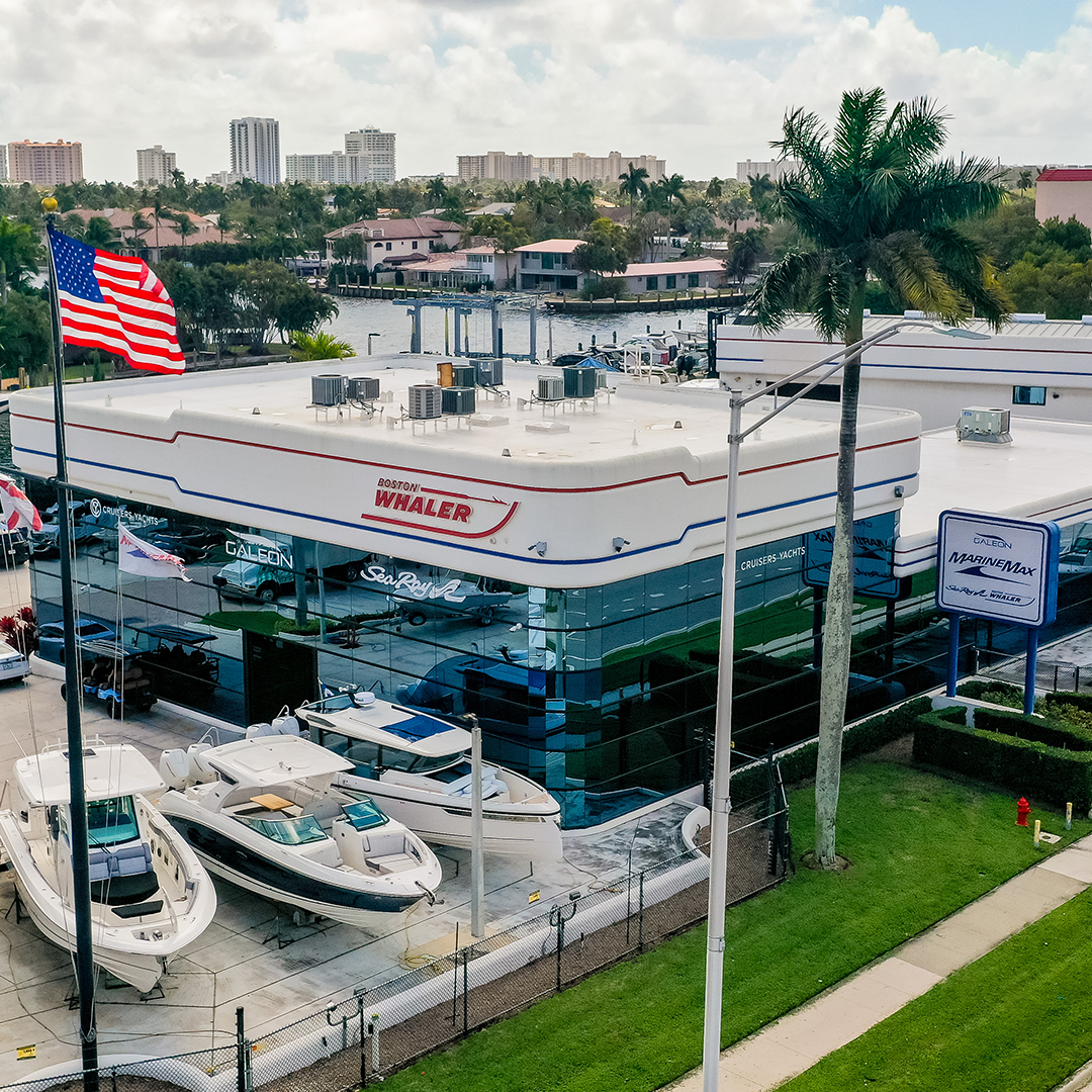 Contact MarineMax