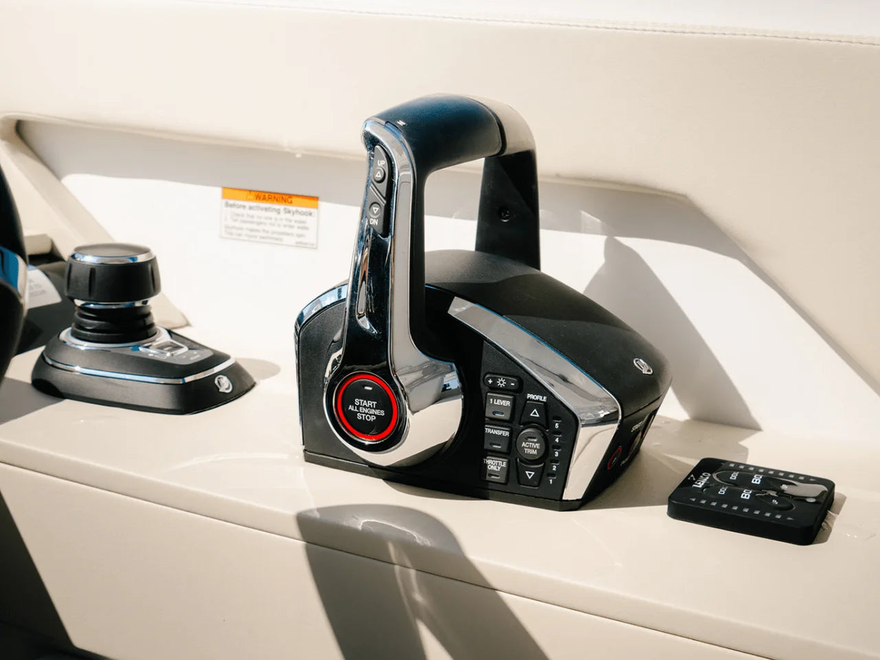 2025 Cruisers Yachts 38 GLS Outboard 38.0 feet, Charleston, SC #19
