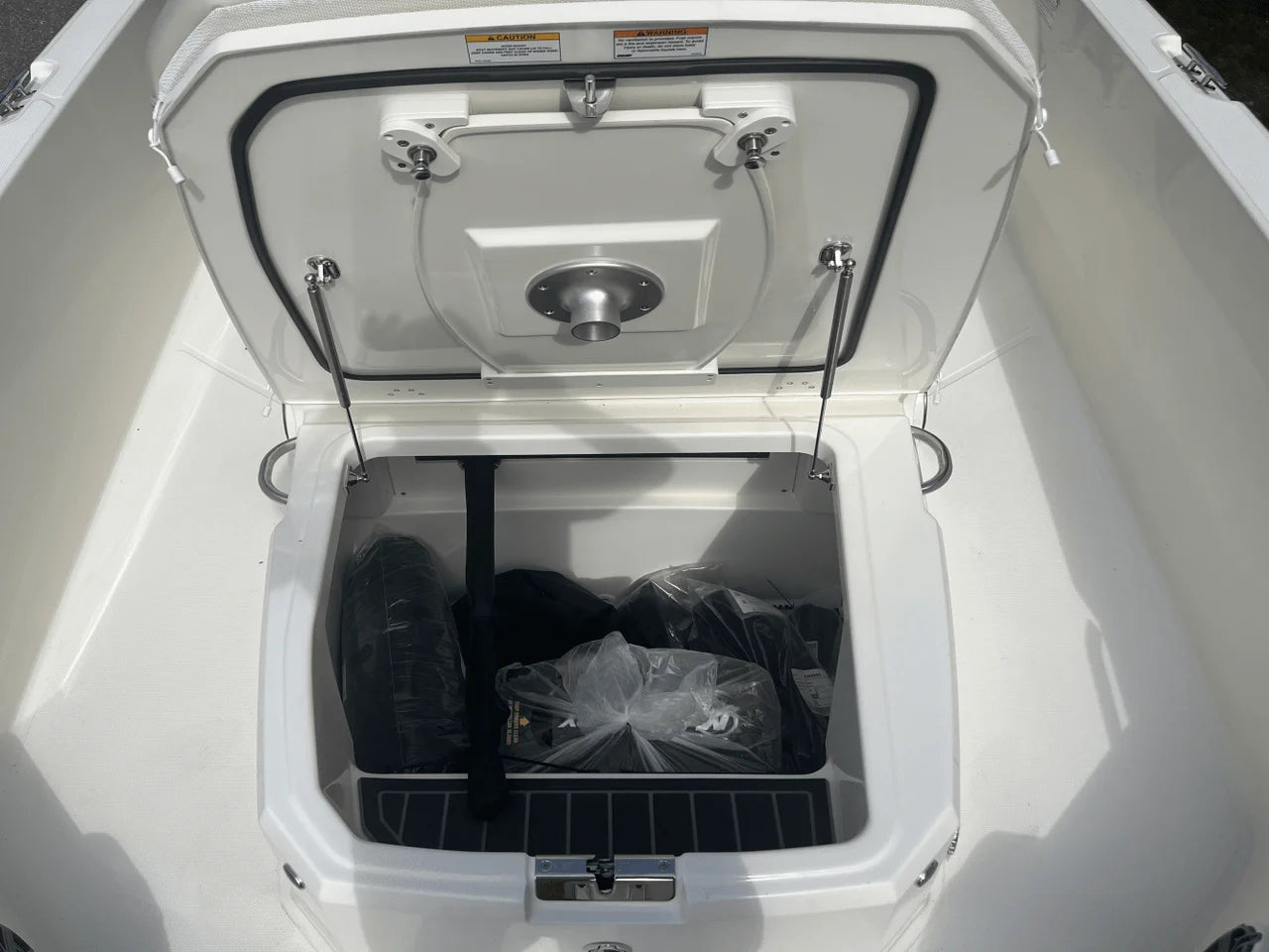 2025 Boston Whaler 250 Dauntless 25.0 feet, Charleston, SC #9