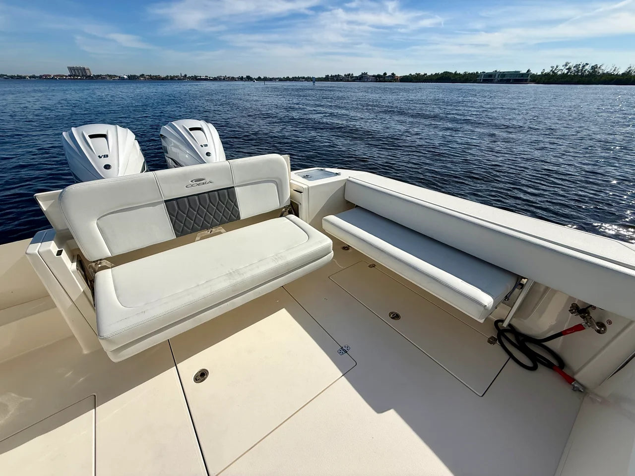 2022 Cobia 330 DUAL CONSOLE 33.0 feet, Fort Myers, Florida #27
