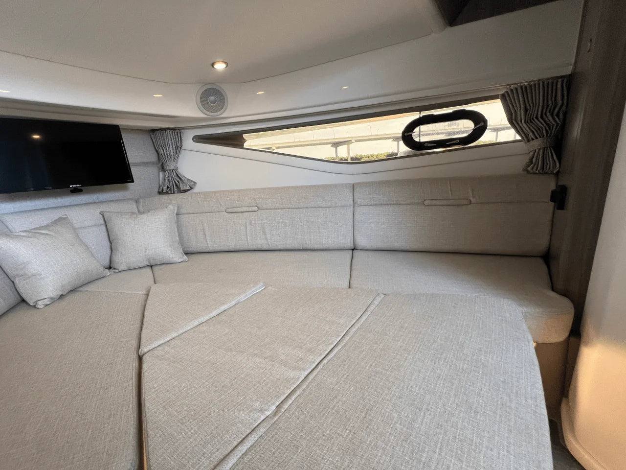 2025 Sea Ray Sundancer 320 Outboard 32.0 feet, Charleston, SC #43