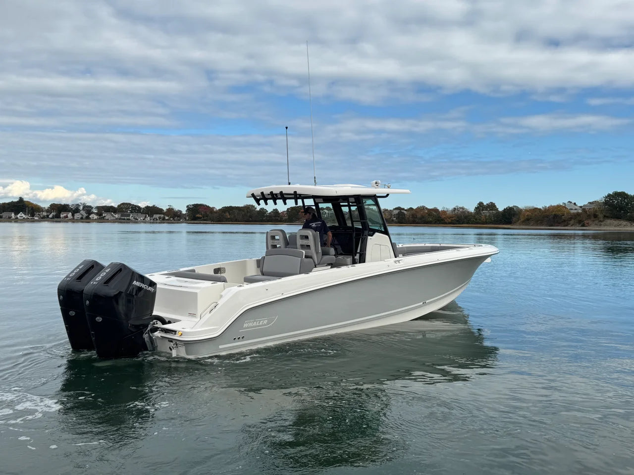 2025 Boston Whaler 330 OUTRAGE 33.0 feet, Quincy, MA #4