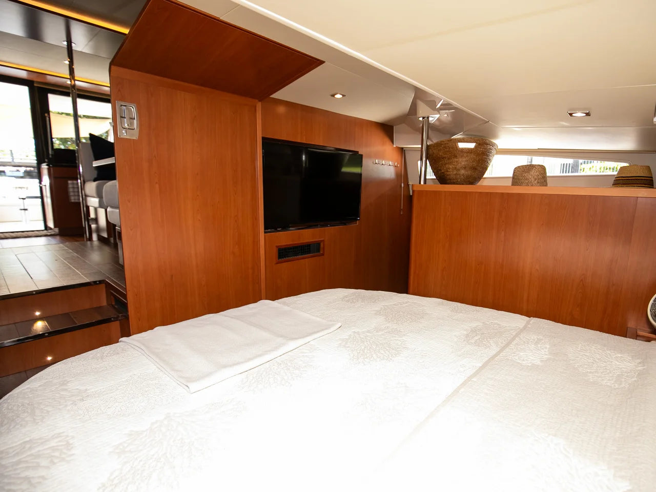 2017 Aquila 44 44.0 feet, Pompano Beach, Florida #107