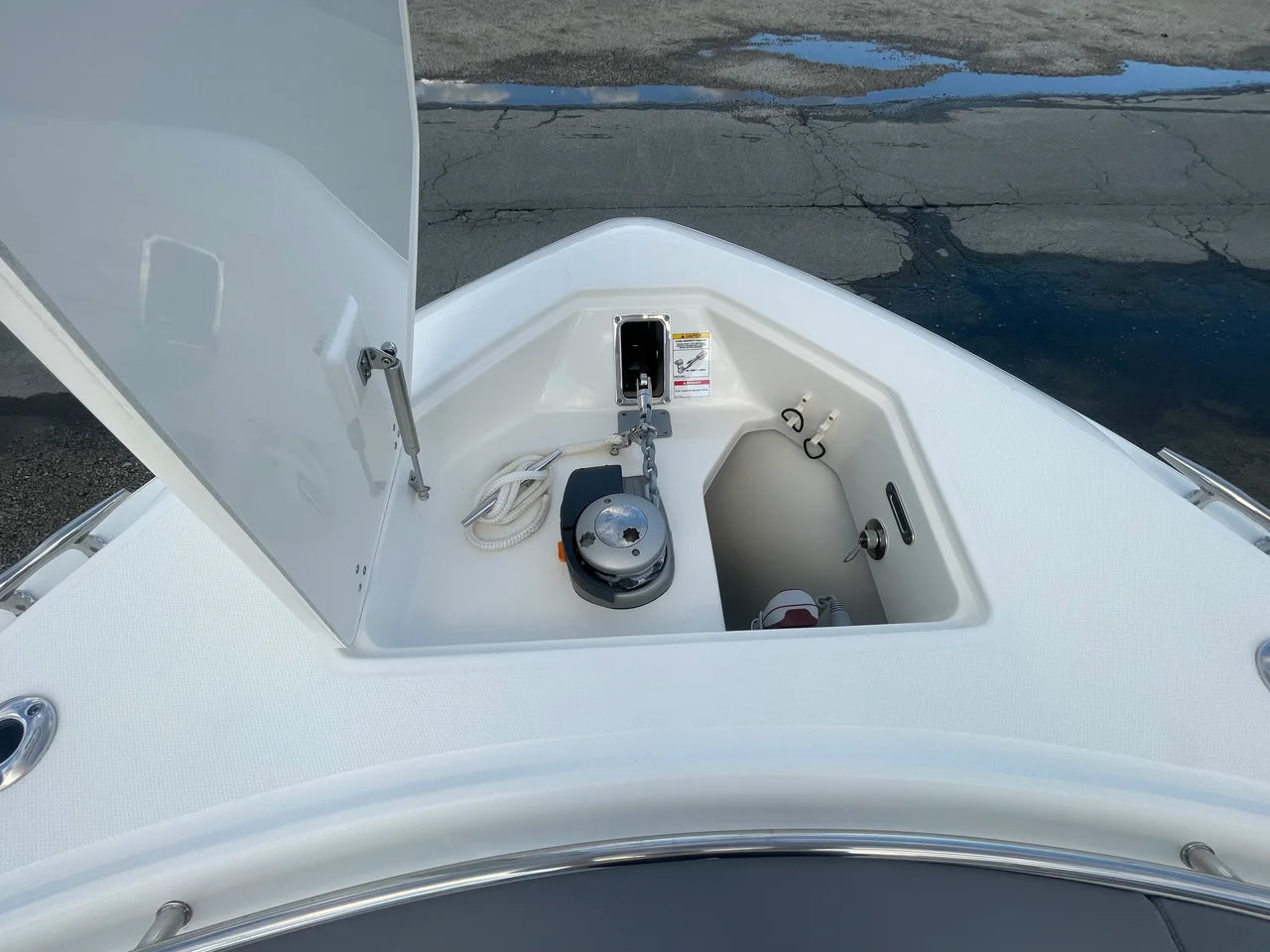 2025 Boston Whaler 330 OUTRAGE 33.0 feet, Quincy, MA #35
