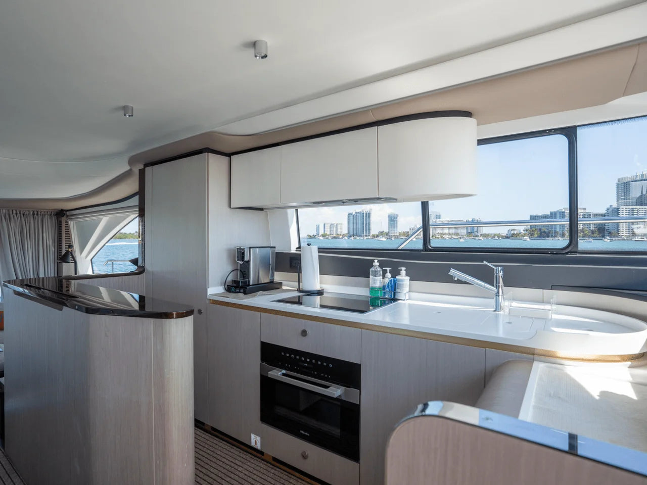 2023 Azimut 60 FLY 60.0 feet, Miami, FL #63