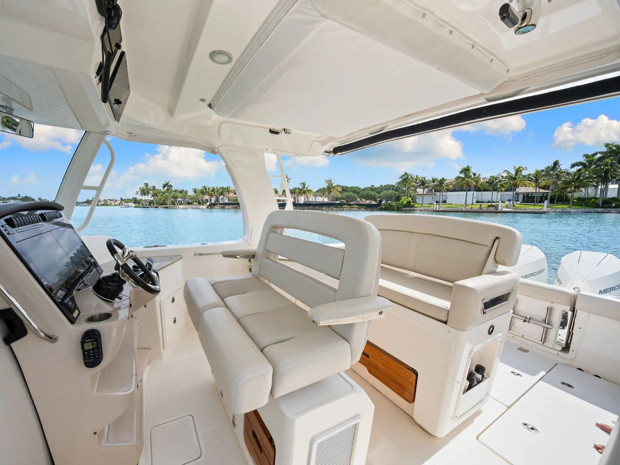 2020 Boston Whaler 350 REALM 35.0 feet, Naples, Florida #52
