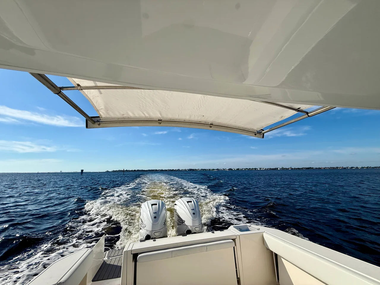 2022 Cobia 330 DUAL CONSOLE 33.0 feet, Fort Myers, Florida #32