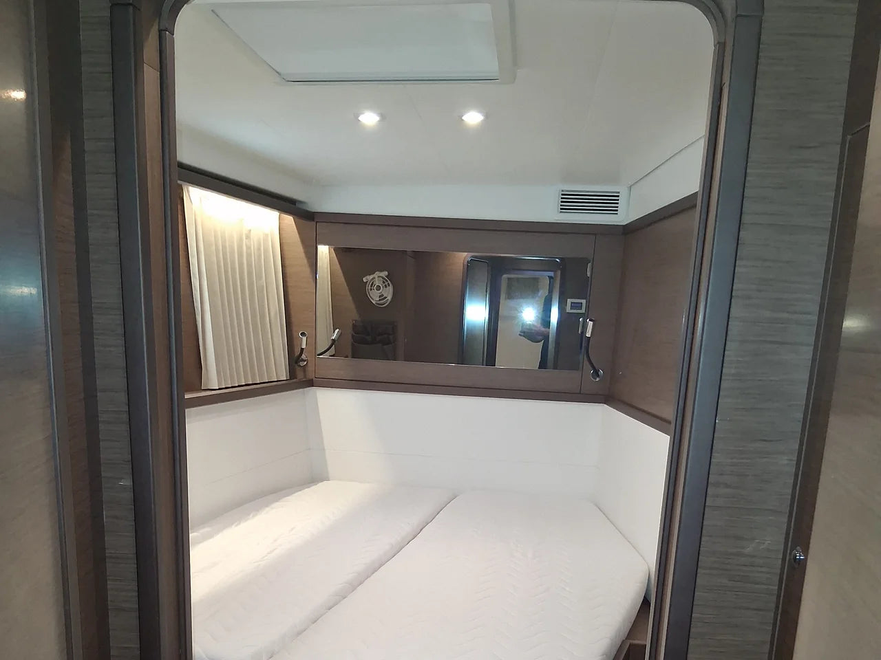 2019 Lagoon 450 F 45.0 feet, Hollywood, Florida #18