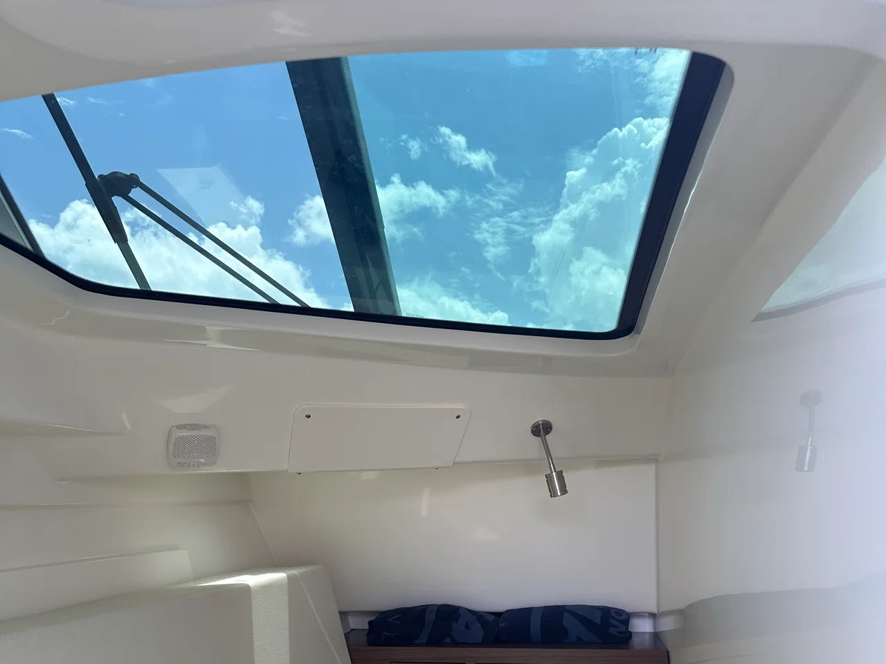 2023 Boston Whaler 320 VANTAGE 32.0 feet, Fort Myers, Florida #34