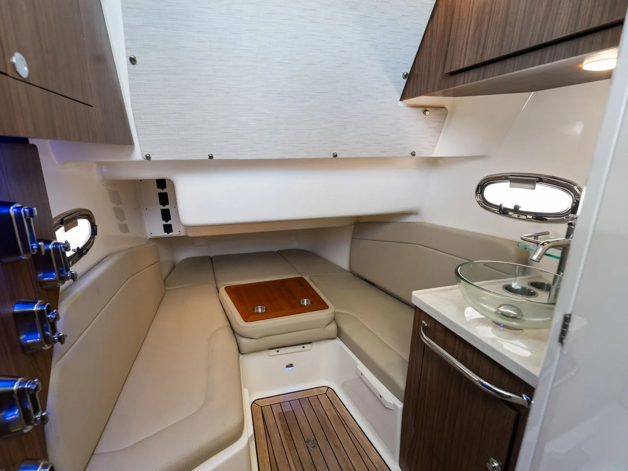 2020 Boston Whaler 380 OUTRAGE 38.0 feet, Naples, Florida #29