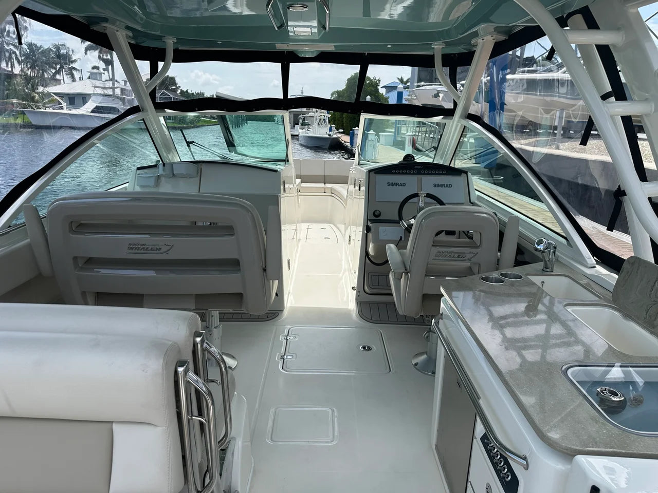 2023 Boston Whaler 320 VANTAGE 32.0 feet, Fort Myers, Florida #15