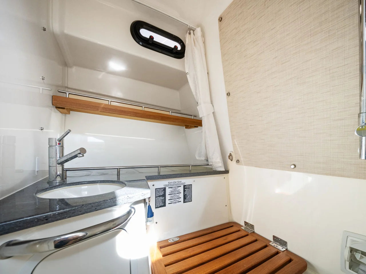 2020 Boston Whaler 350 REALM 35.0 feet, Naples, Florida #27