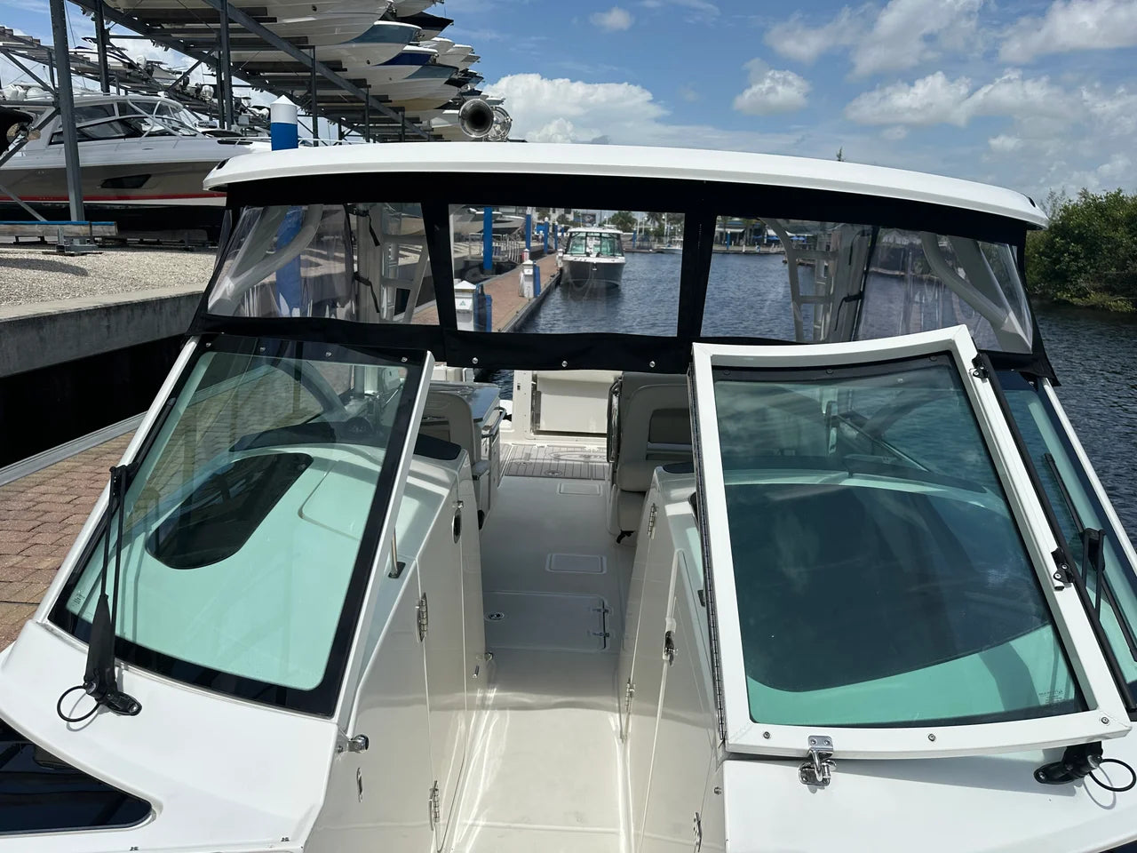 2023 Boston Whaler 320 VANTAGE 32.0 feet, Fort Myers, Florida #55