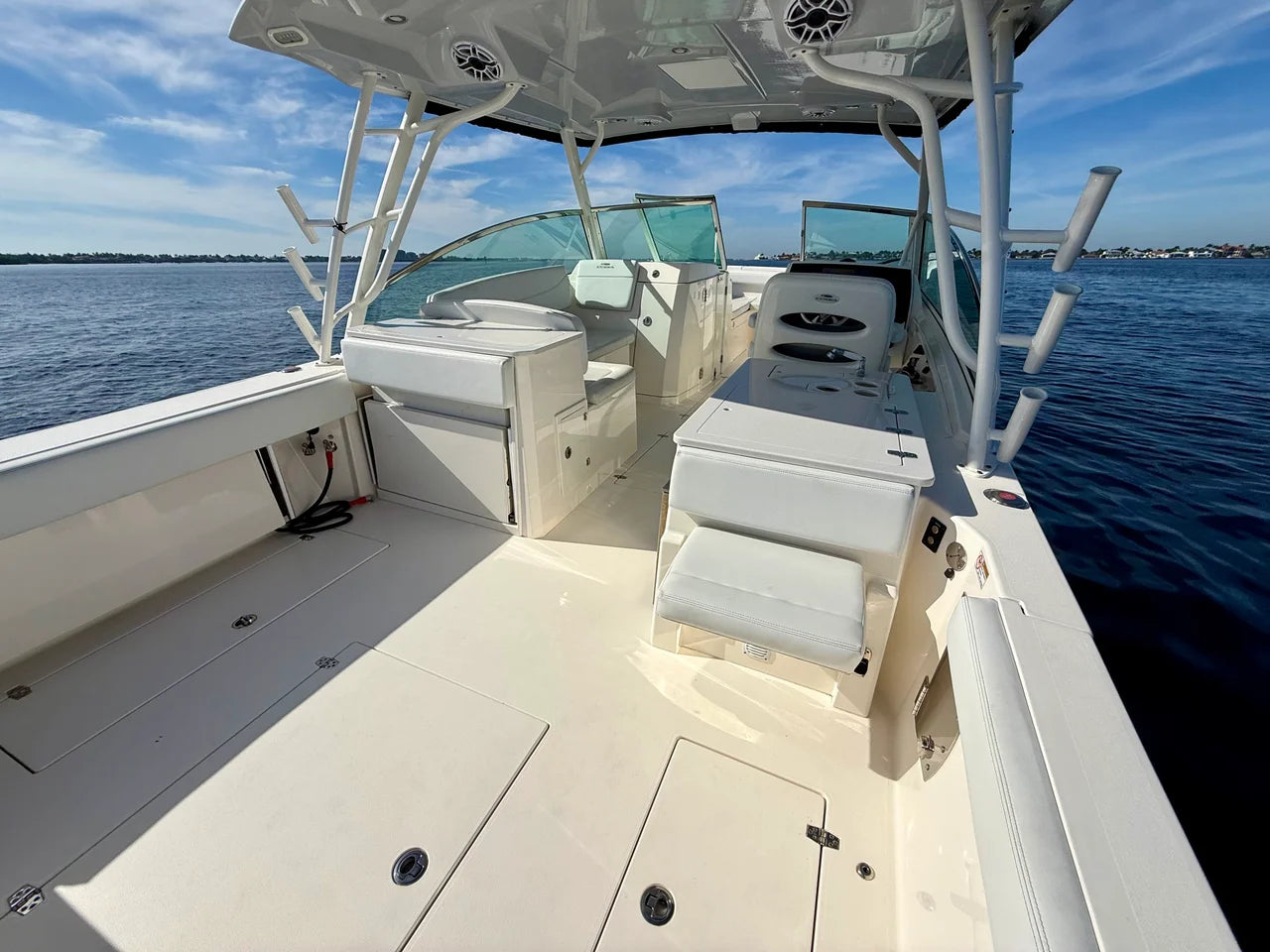 2022 Cobia 330 DUAL CONSOLE 33.0 feet, Fort Myers, Florida #16