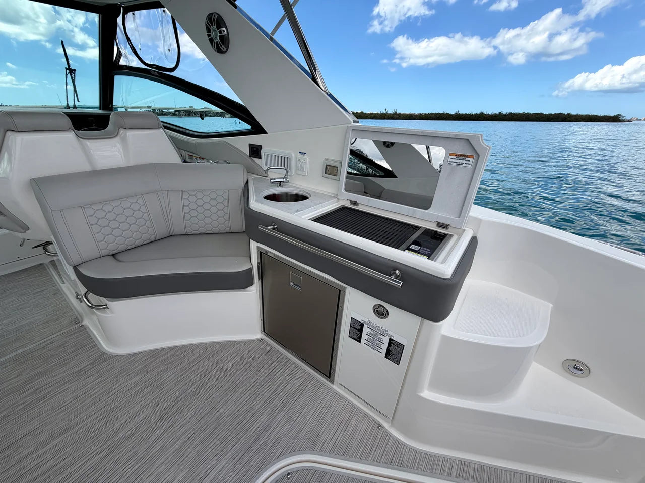 2025 Sea Ray 320 SUNDANCER OB 32.0 feet, Sarasota, Florida #31