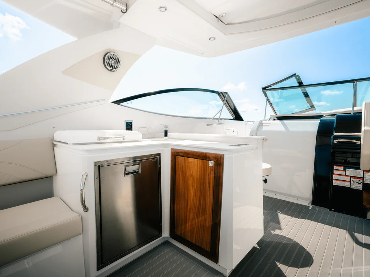 2025 Cruisers Yachts 38 GLS Outboard 38.0 feet, Charleston, SC #10