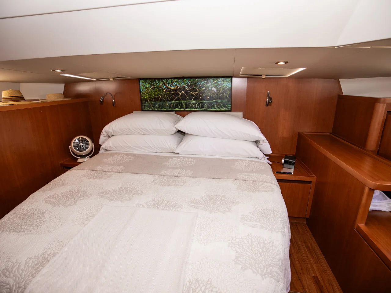 2017 Aquila 44 44.0 feet, Pompano Beach, Florida #108