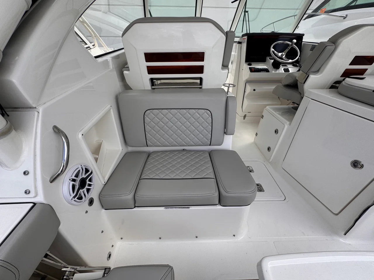 2025 Pursuit 306 DC 30.0 feet, Stuart, Florida #16