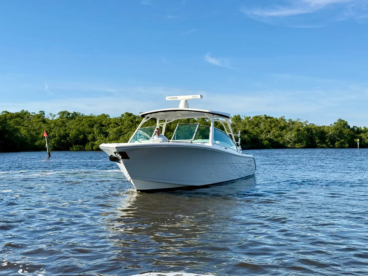 2022 Cobia 330 DUAL CONSOLE 33.0 feet, Fort Myers, Florida #5