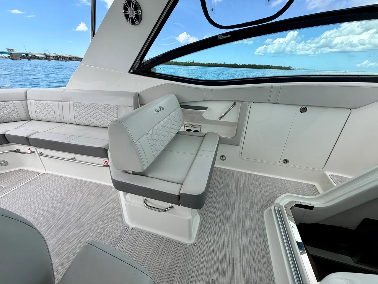 2025 Sea Ray 320 SUNDANCER OB 32.0 feet, Sarasota, Florida #23
