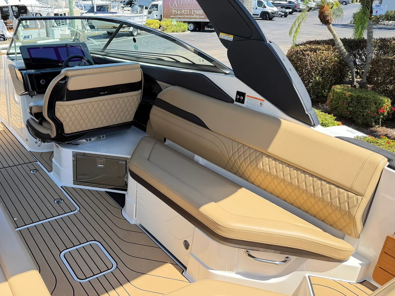 2025 Sea Ray 280 SXO 31.0 feet, Pompano Beach, Florida #18