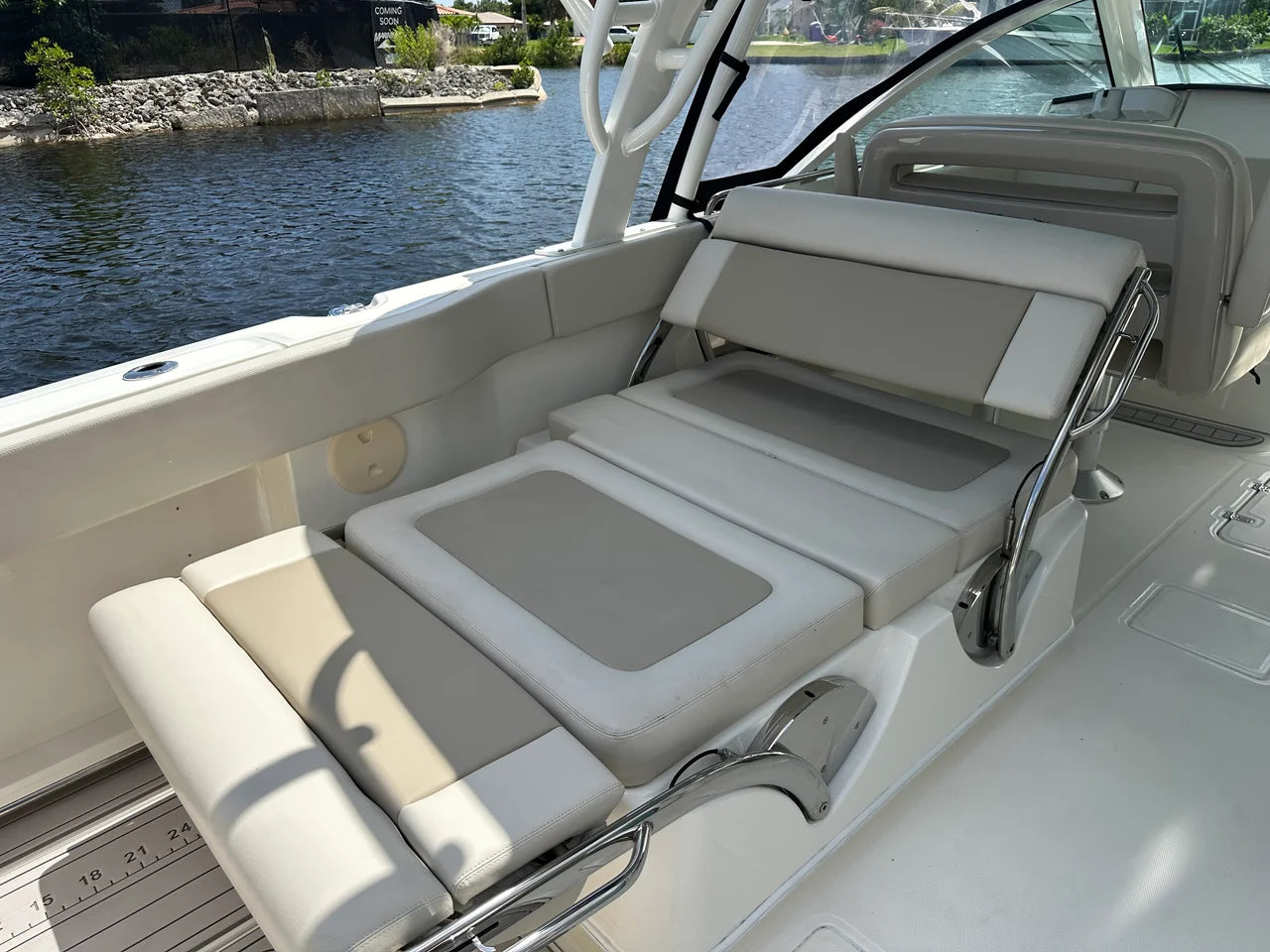 2023 Boston Whaler 320 VANTAGE 32.0 feet, Fort Myers, Florida #18