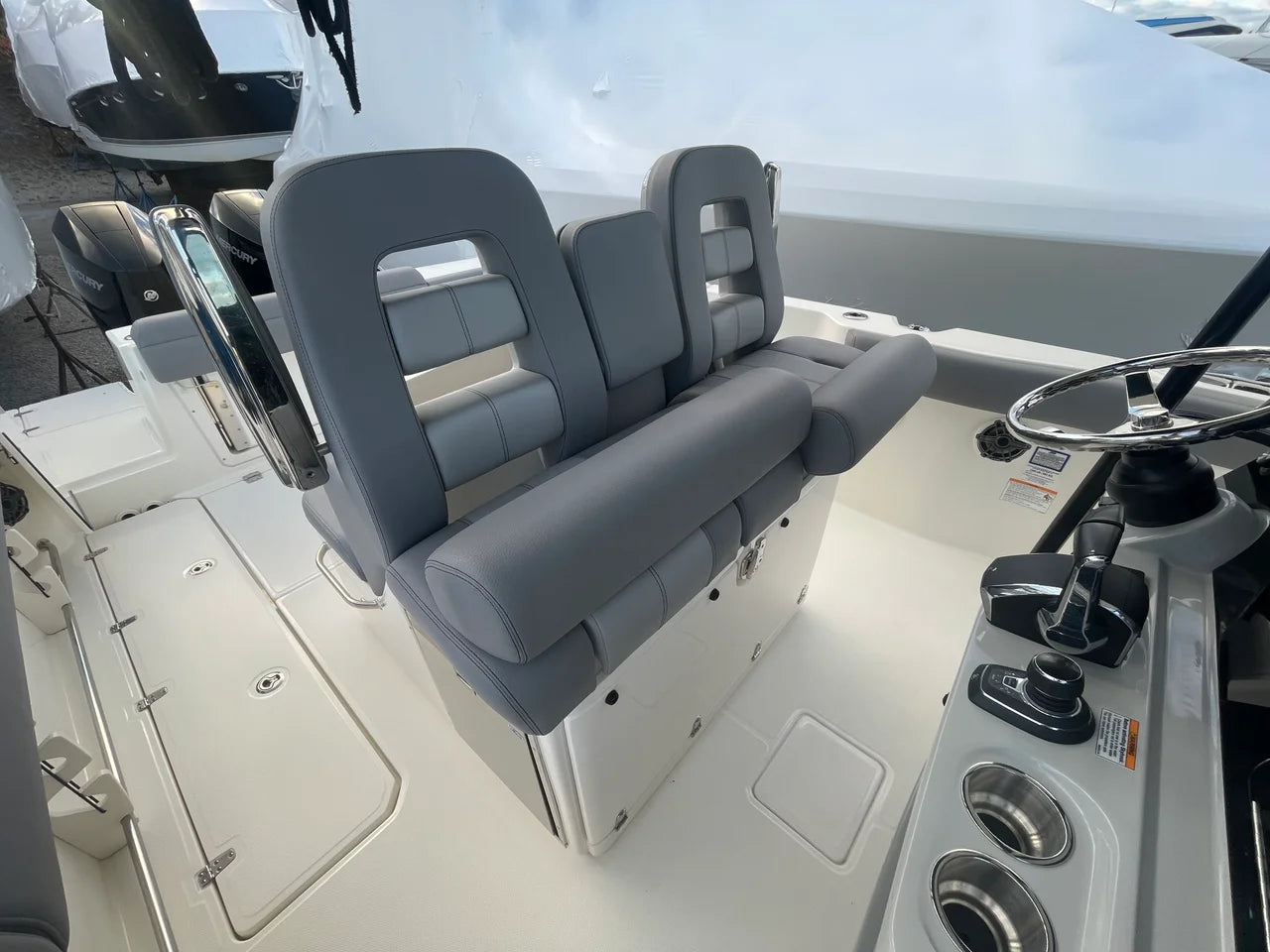 2025 Boston Whaler 330 OUTRAGE 33.0 feet, Quincy, MA #20