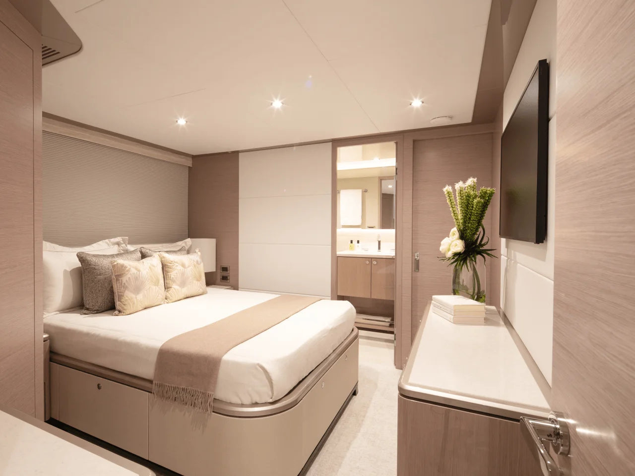 2026 Ocean Alexander 32L 106.0 feet, Hollywood, Florida #75