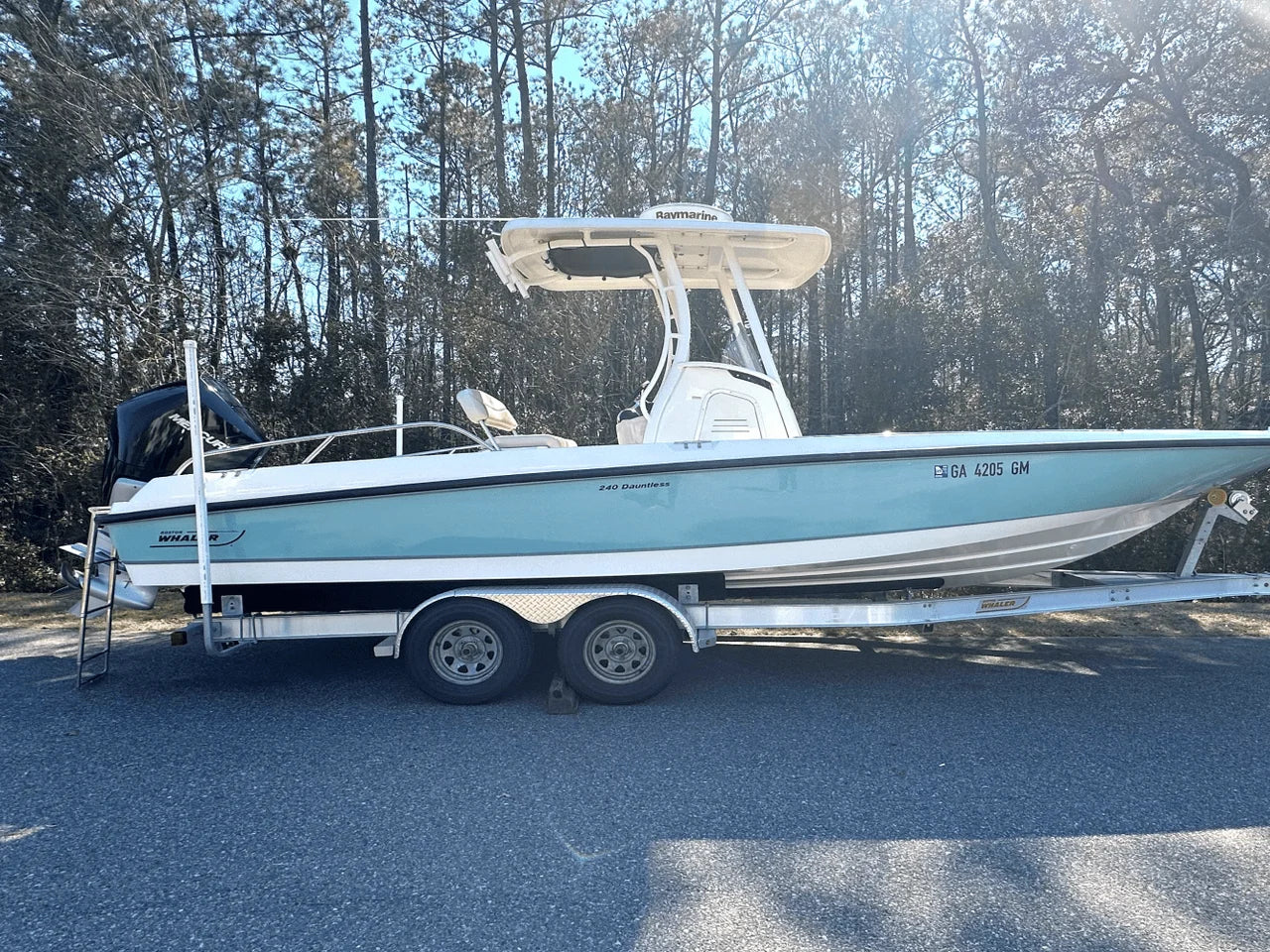 2021 Boston Whaler 240 DAUNTLESS 24.0 feet, Charleston, SC #1