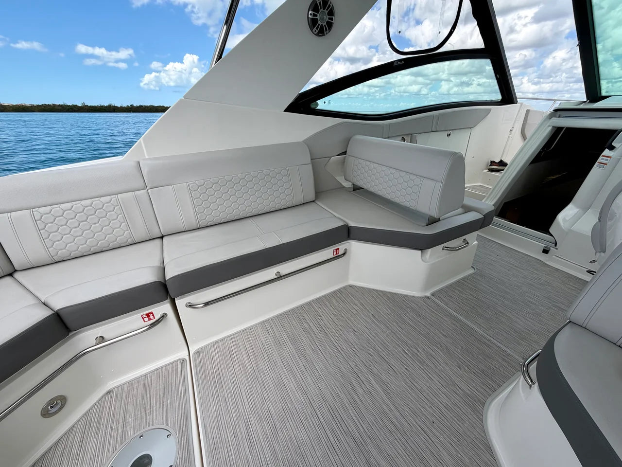 2025 Sea Ray 320 SUNDANCER OB 32.0 feet, Sarasota, Florida #24