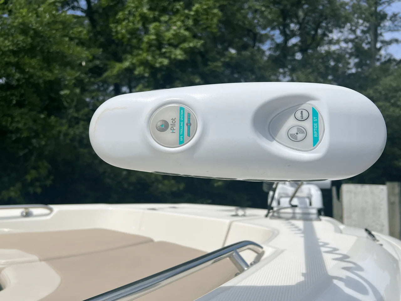 2019 Boston Whaler 240 DAUNTLESS 24.0 feet, Charleston, SC #6