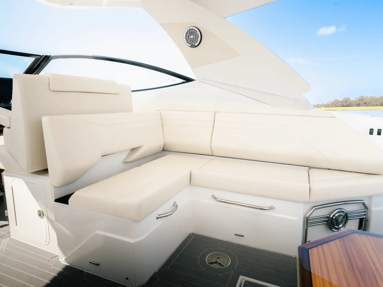 2025 Cruisers Yachts 38 GLS Outboard 38.0 feet, Charleston, SC #8