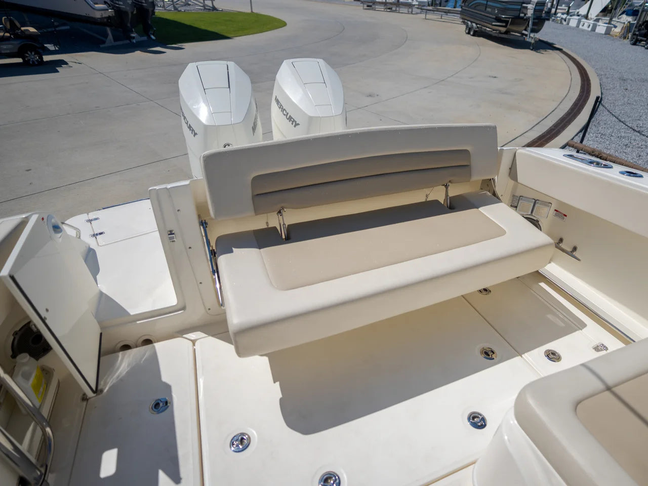 2025 Boston Whaler VANTAGE 320 33.0 feet, Panama City Beach, Florida #26