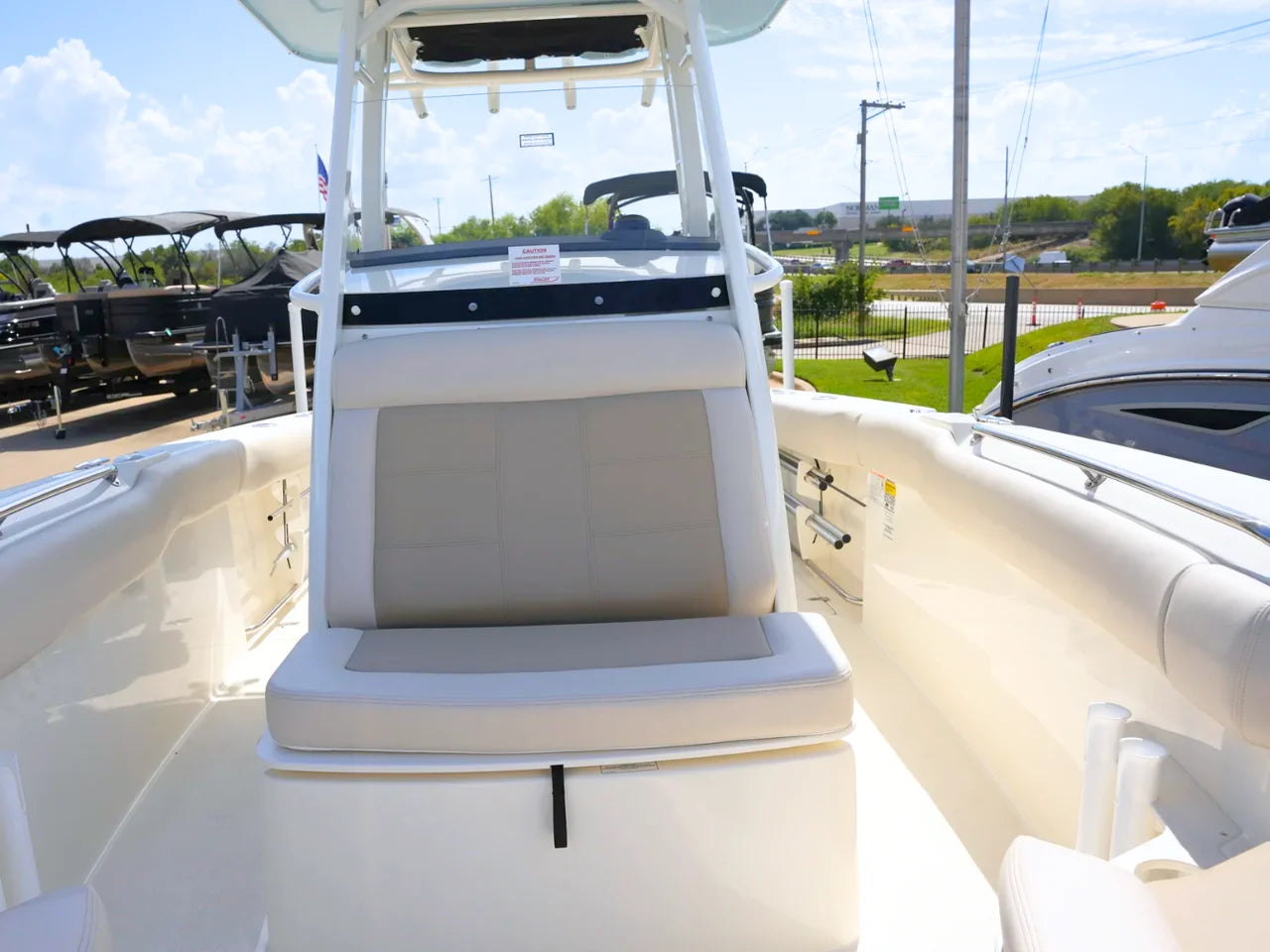 2026 Boston Whaler 230 Outrage 23.0 feet, Lewisville, TX #19