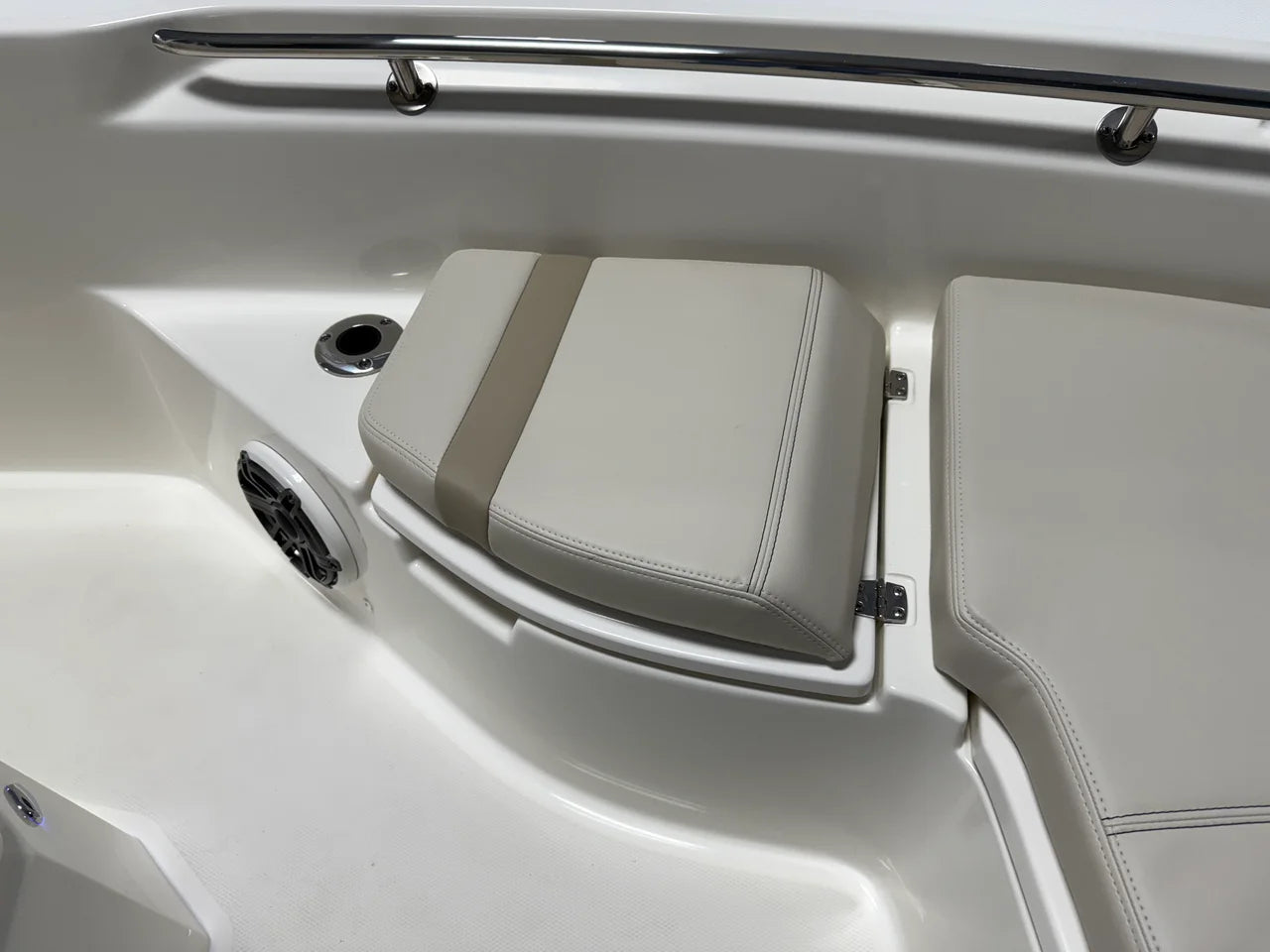 2026 Boston Whaler 250 Dauntless 25.0 feet, Crosslake, Minnesota #96