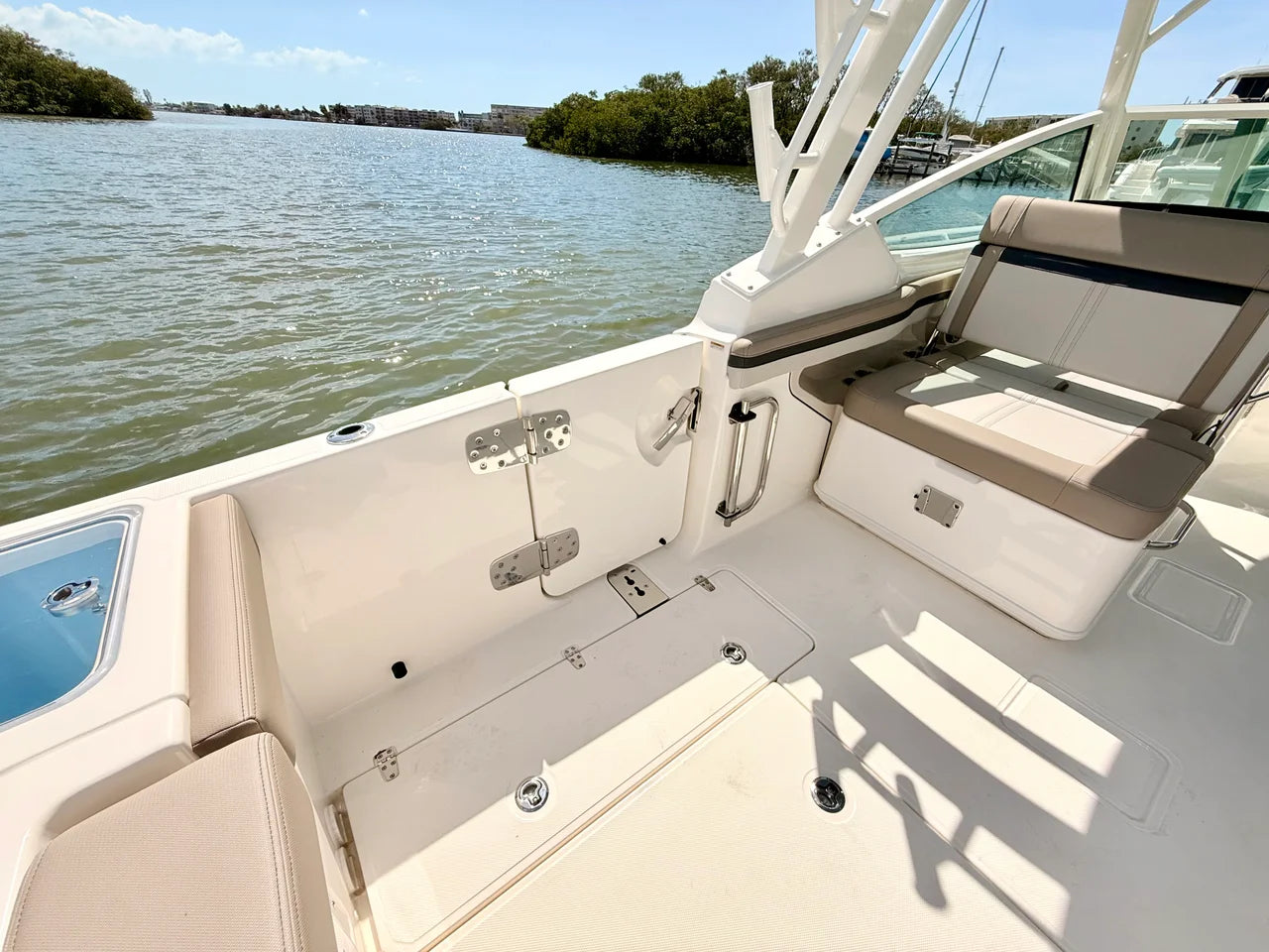 2026 Boston Whaler 280 Vantage 28.0 feet, Naples, Florida #34