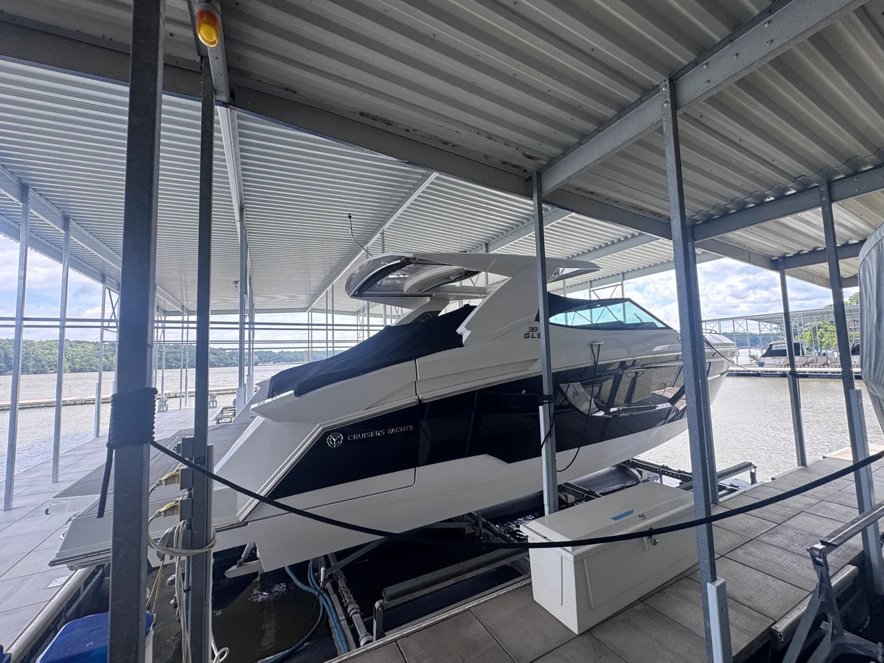 2023 Cruisers Yachts 38 GLS 38.0 feet, Lake Ozark, MO #1