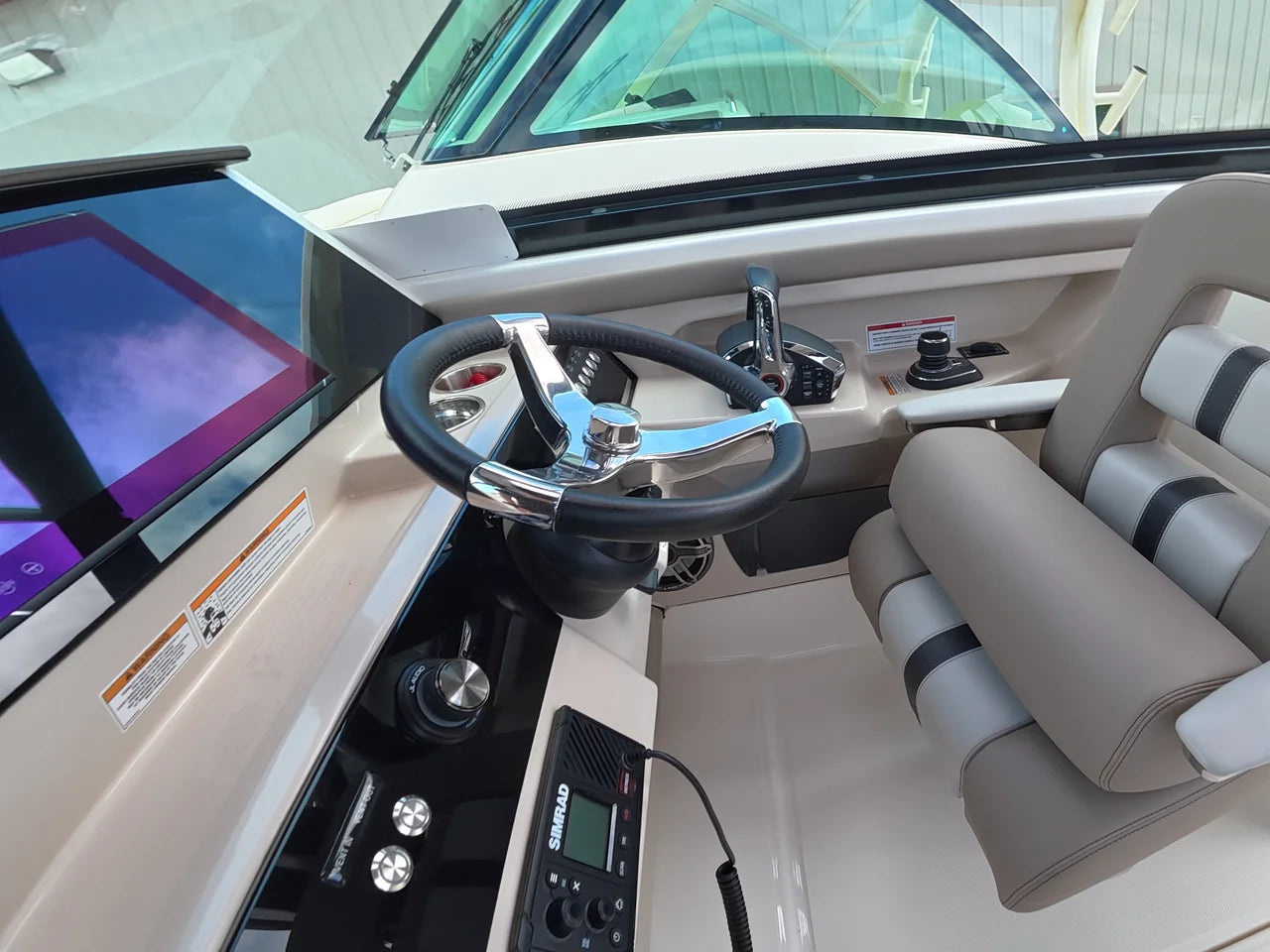 2025 Boston Whaler 330 Vantage 33.0 feet, Dennis, New Jersey #31