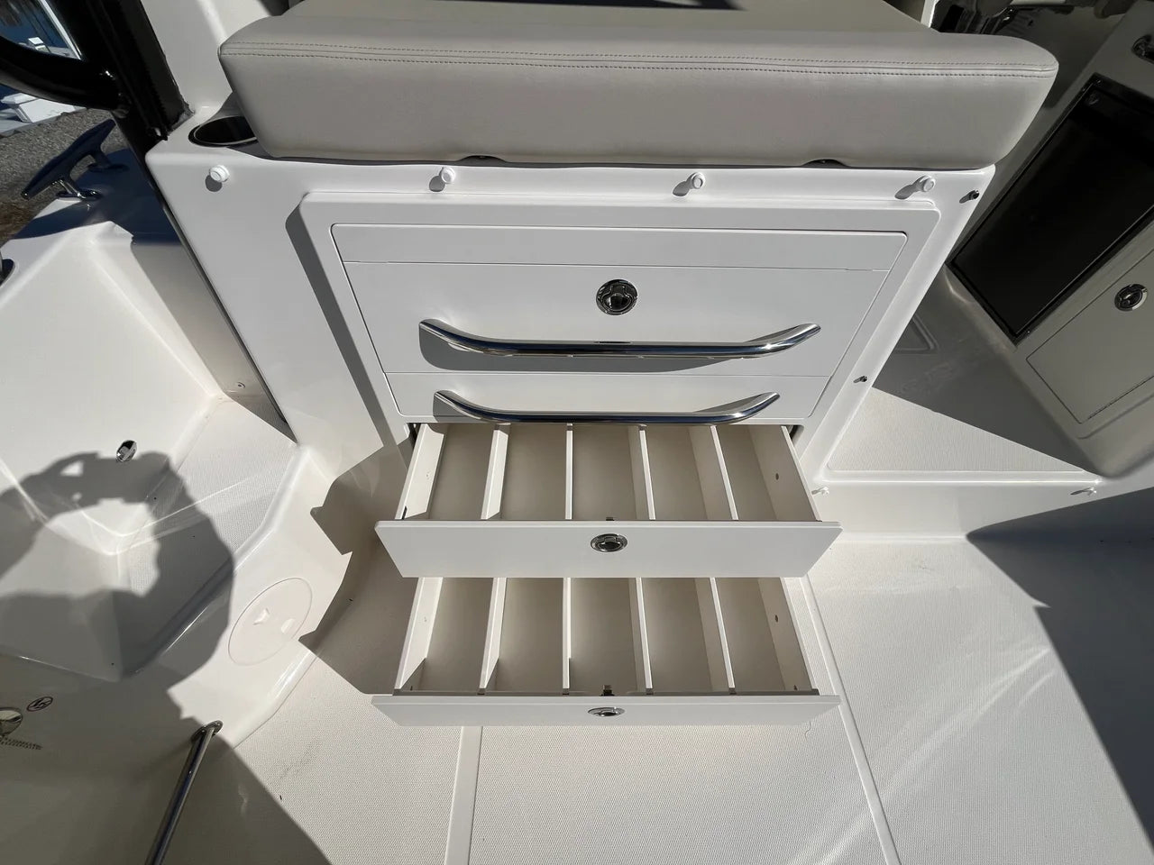 2026 Boston Whaler 325 Conquest 32.0 feet, Westbrook, Connecticut #28