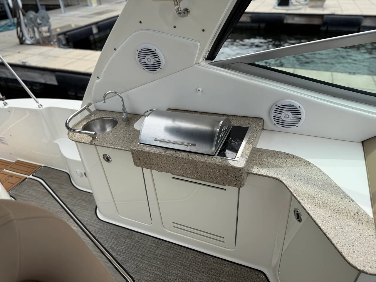 2016 Sea Ray 330 SUNDANCER 33.0 feet, Lake Ozark, MO #40