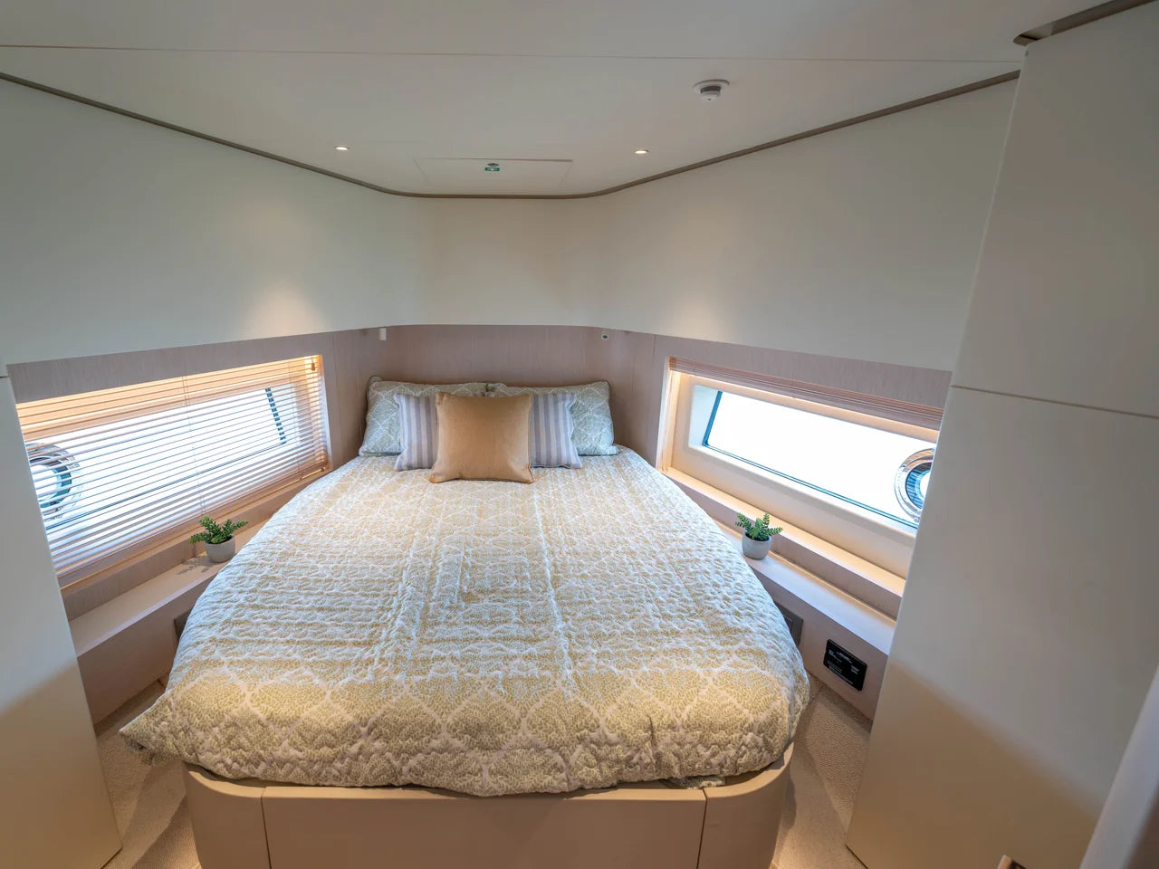 2025 Azimut Seadeck 6 60.0 feet, Wrightsville Beach, North Carolina #51