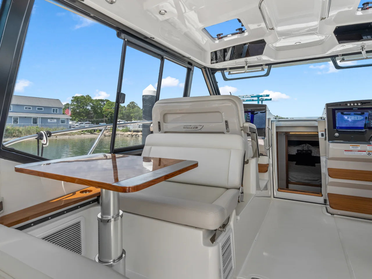 2025 Boston Whaler 405 Conquest 40.0 feet, Quincy, MA #17
