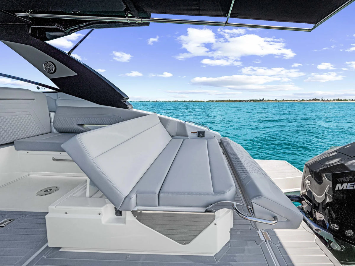 2027 Cruisers Yachts 34 GLS Outboard 34.0 feet, Venice, Florida #41