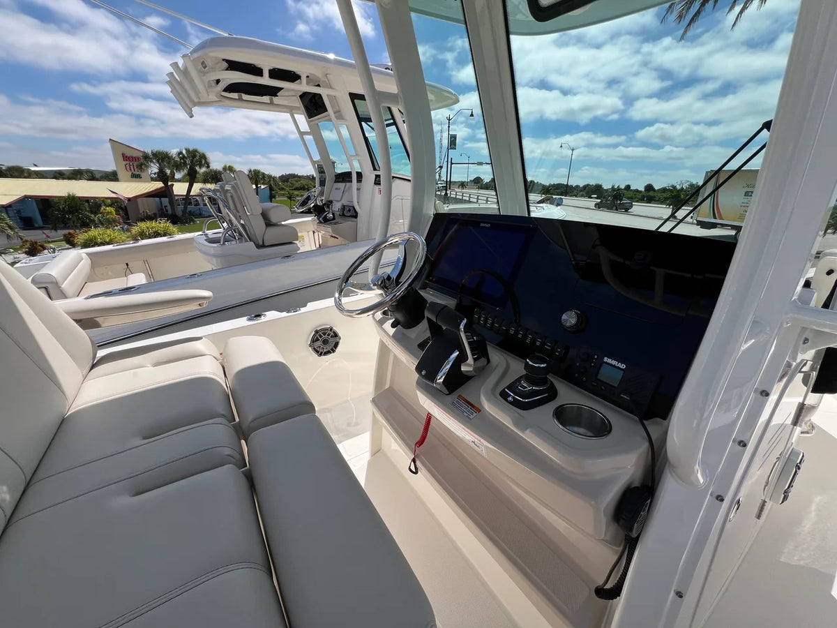 2027 Boston Whaler 280 Dauntless 28.0 feet, Venice, Florida #14