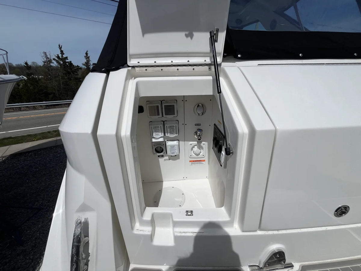 2026 Sea Ray Sundancer 320 Outboard 32.0 feet, Westbrook, Connecticut #11