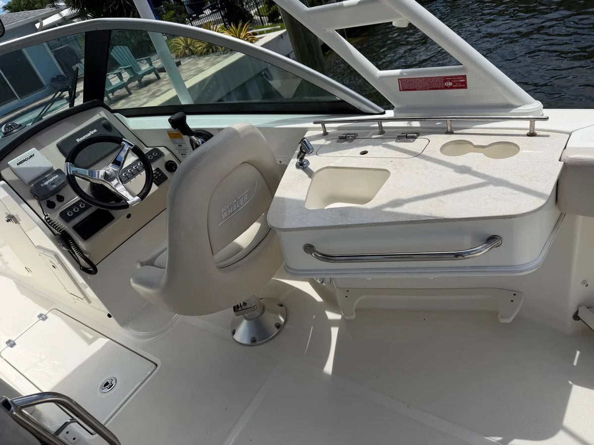 2015 Boston Whaler 230 VANTAGE 23.0 feet, St Petersburg, FL #10