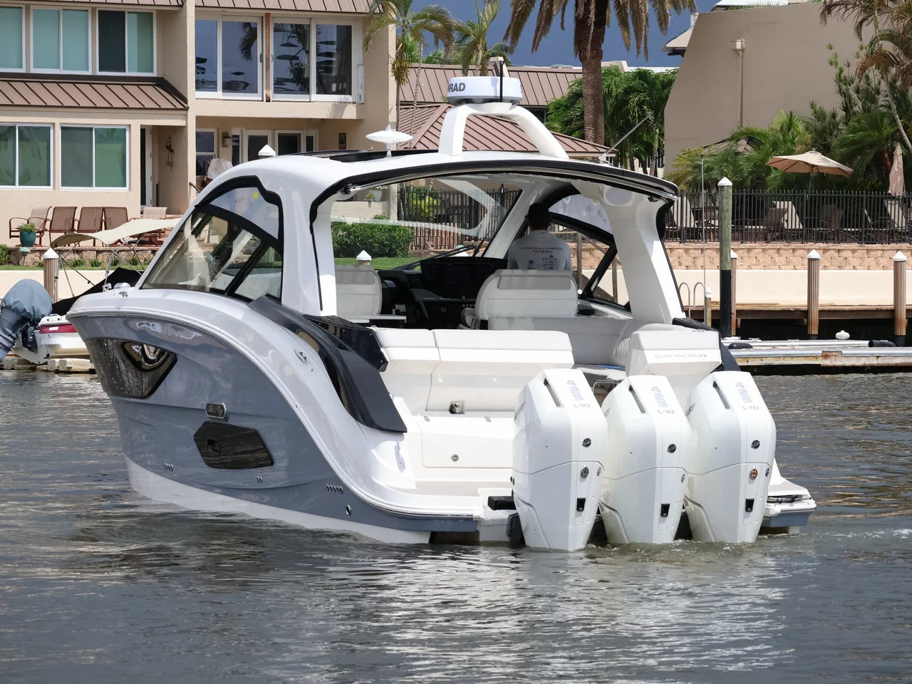 2026 Sea Ray Sundancer 370 Outboard 37.0 feet, Naples, Florida #10